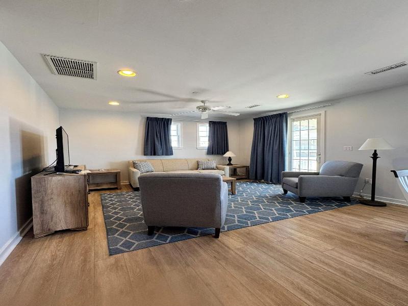 Ebb Tide Suites image