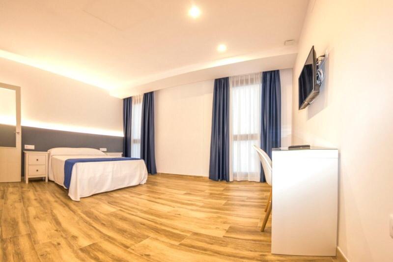 Hostal Luz Del Sol Barbate image