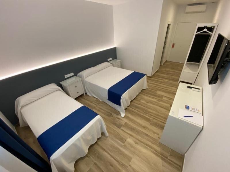 Hostal Luz Del Sol Barbate image