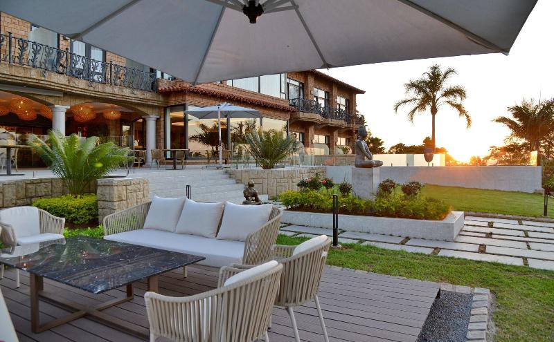 Apogee Boutique Hotel Spa image