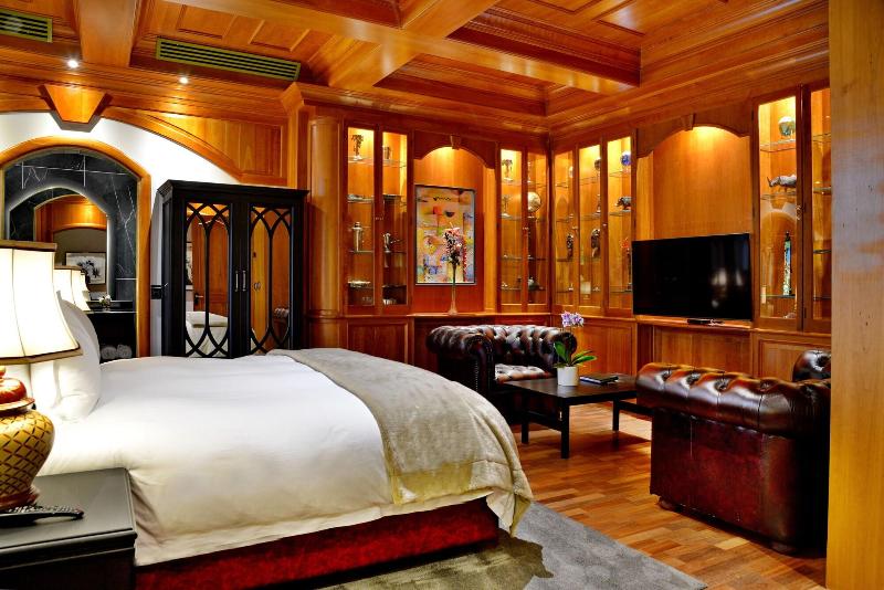 Apogee Boutique Hotel Spa image