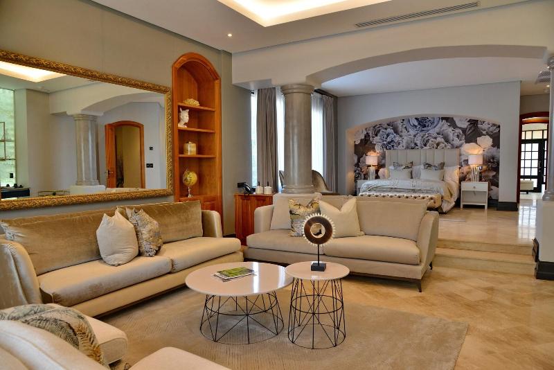 Apogee Boutique Hotel Spa image