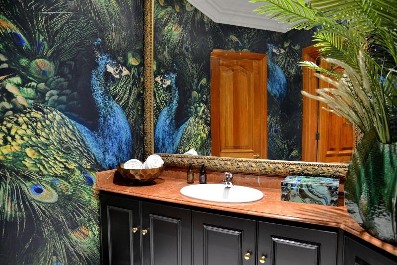 Apogee Boutique Hotel Spa image