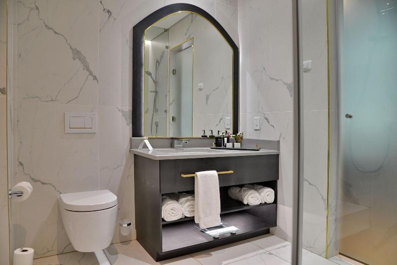 Apogee Boutique Hotel Spa image
