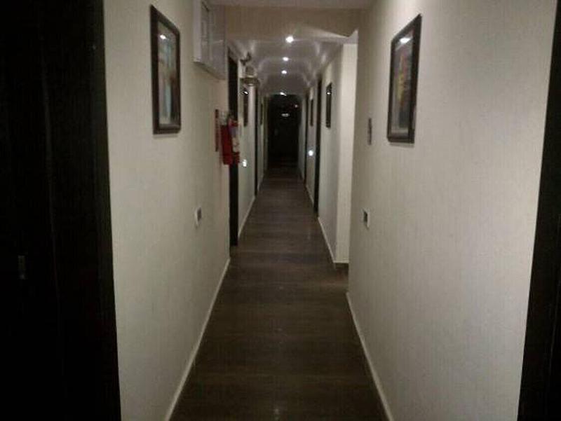 Wood Peckers Hotel image