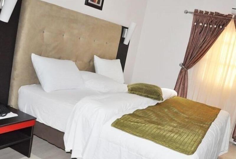 Wood Peckers Hotel image