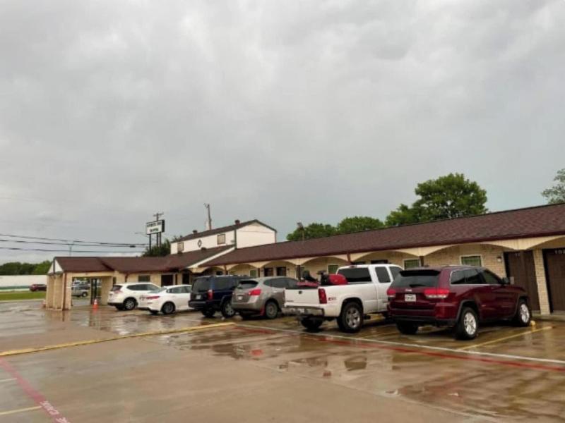 Golden Inn Dallas by Hotel O image