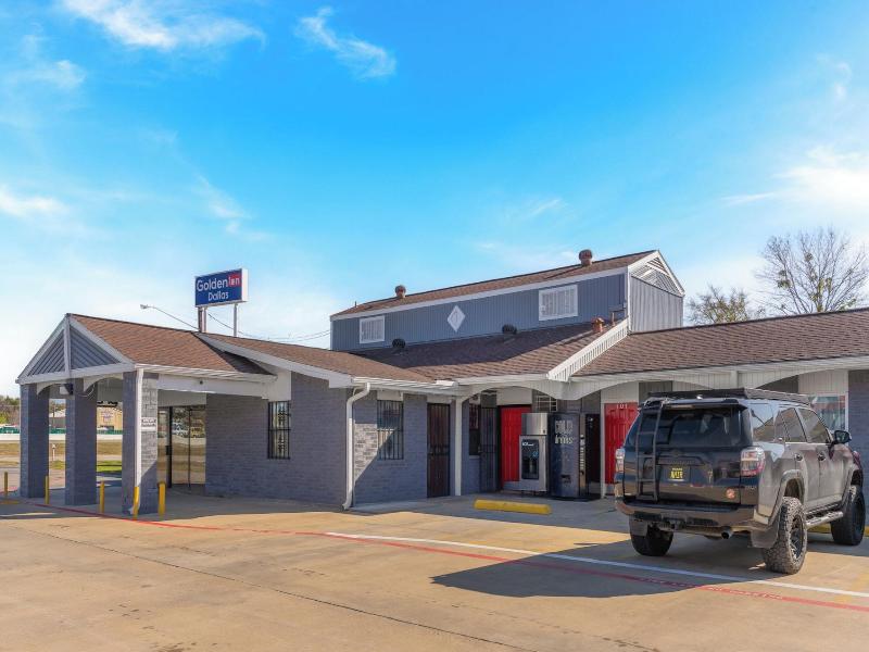 Golden Inn Dallas by Hotel O — general view