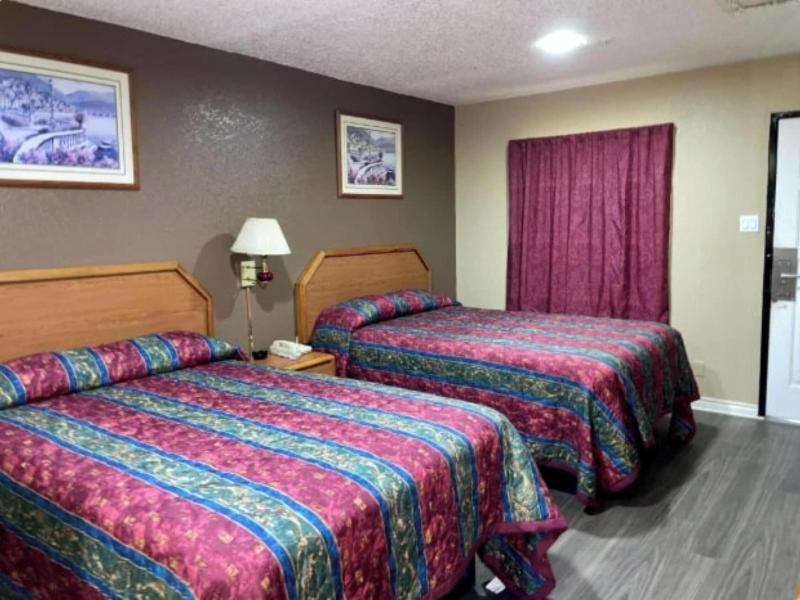 Golden Inn Dallas by Hotel O image