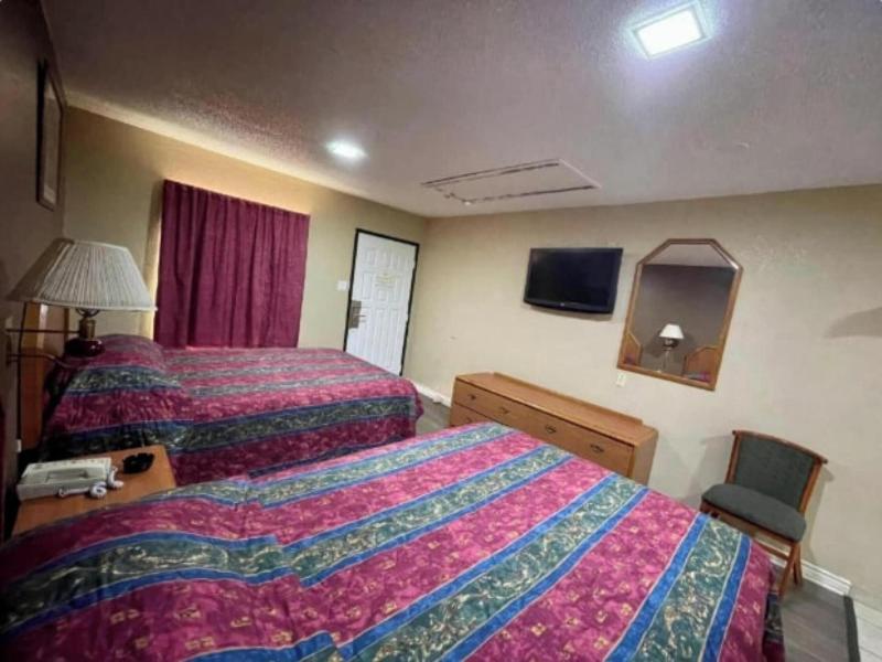 Golden Inn Dallas by Hotel O image
