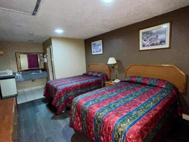 Golden Inn Dallas by Hotel O image