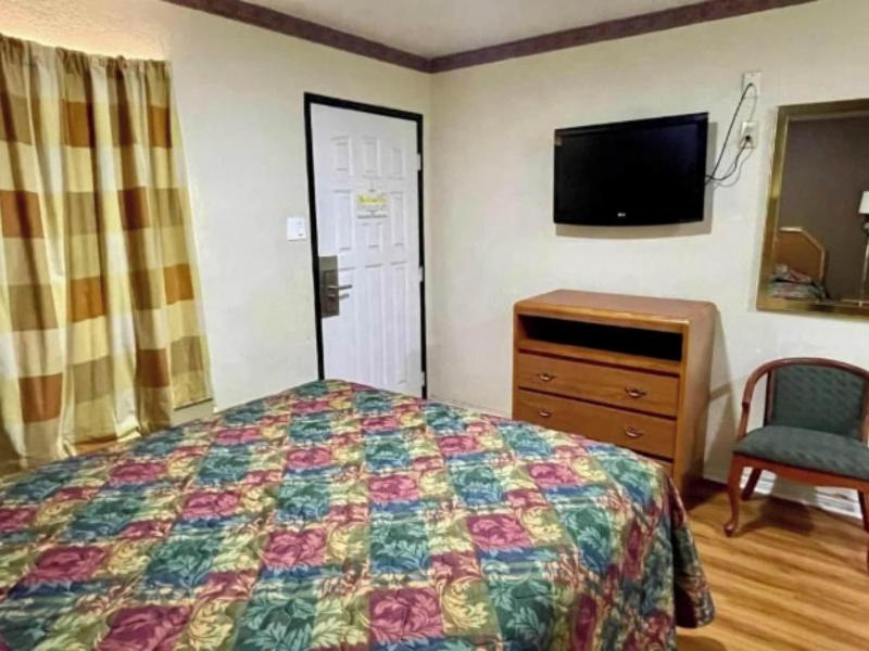 Golden Inn Dallas by Hotel O image
