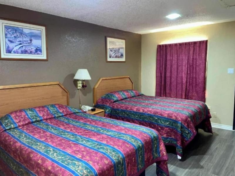 Golden Inn Dallas by Hotel O image