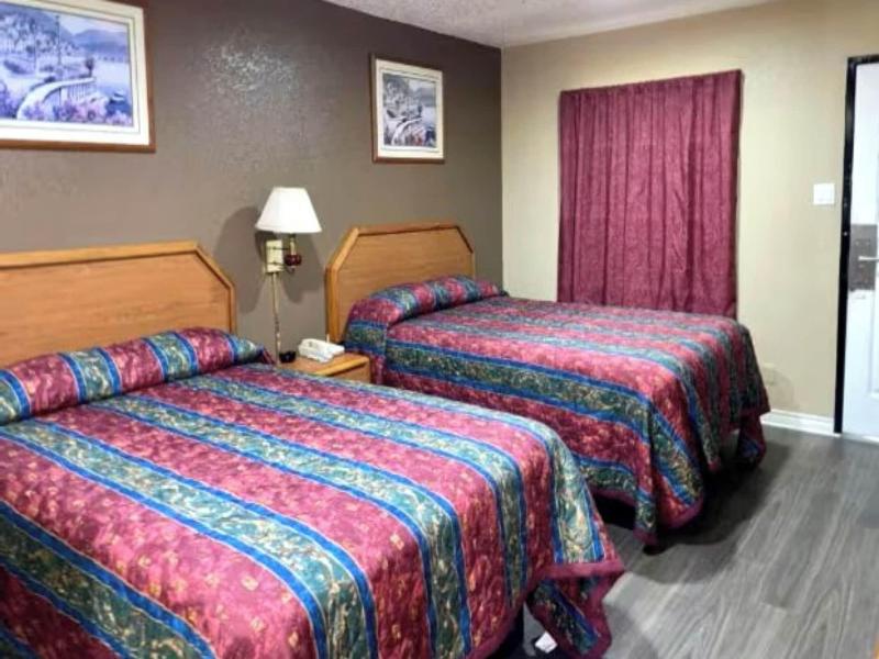 Golden Inn Dallas by Hotel O image