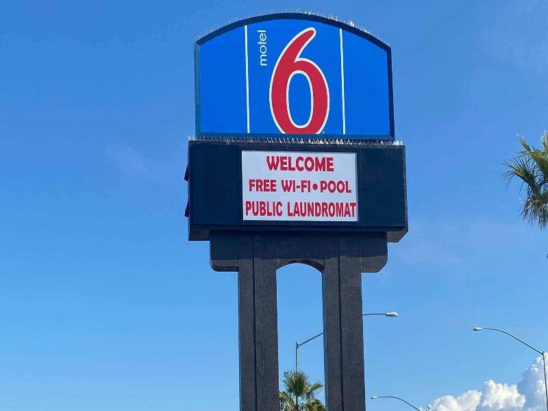 Motel 6 Bullhead City Az — general view