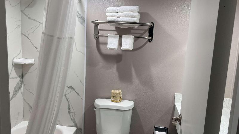 Motel 6 Bullhead City Az image