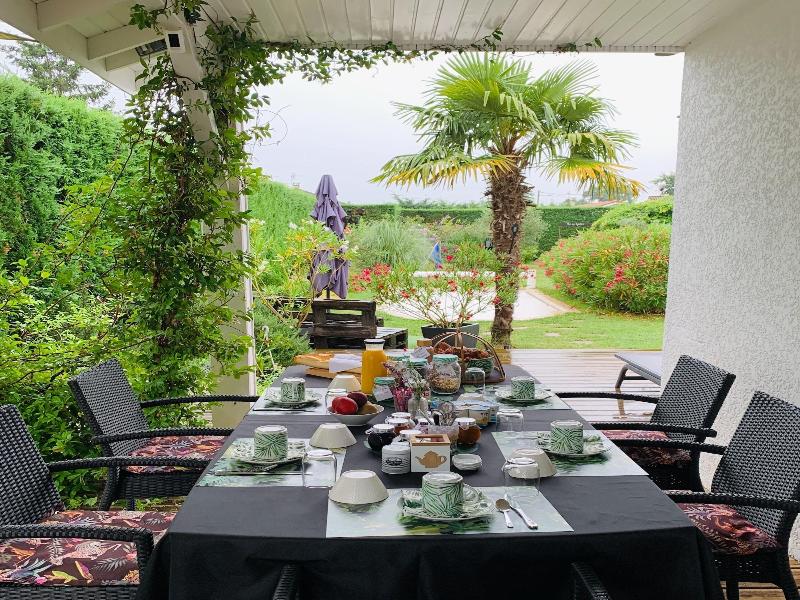 Bed Breakfast Les Tignoliers image