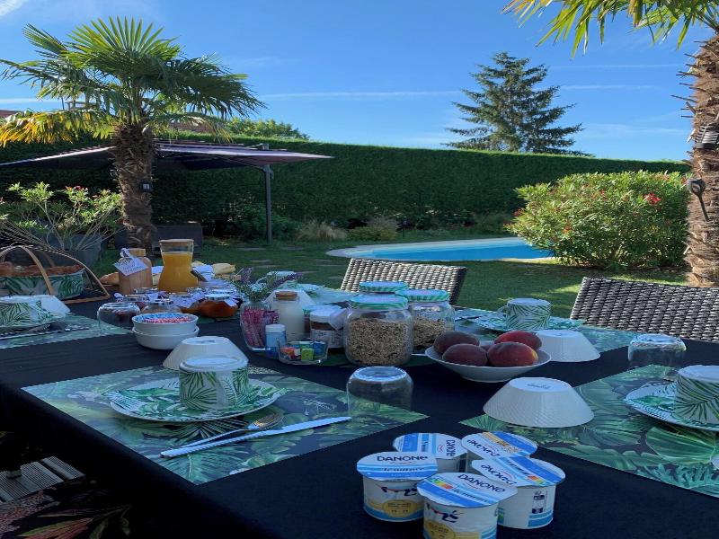 Bed Breakfast Les Tignoliers image