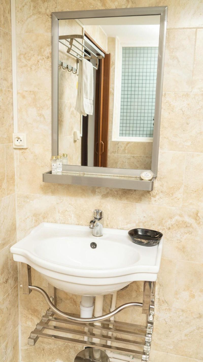 Hotel Le Pousse Pousse image