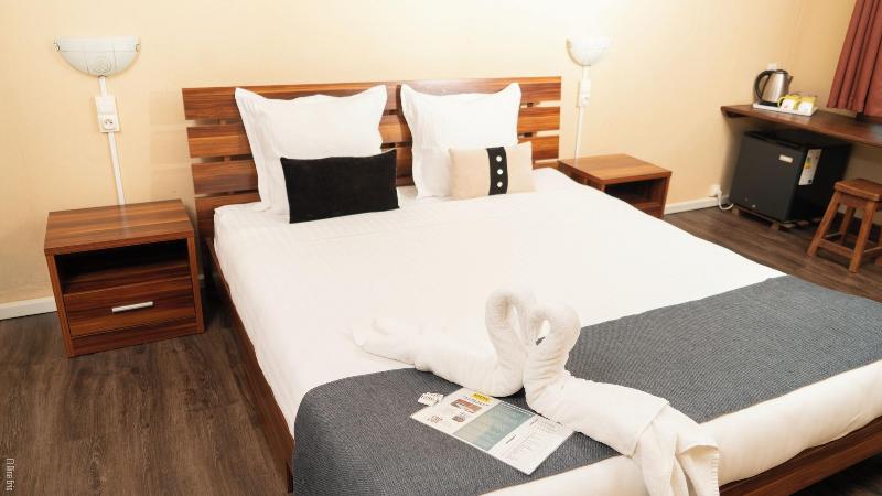 Hotel Le Pousse Pousse image