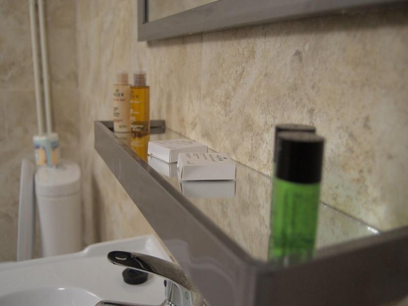 Hotel Le Pousse Pousse image