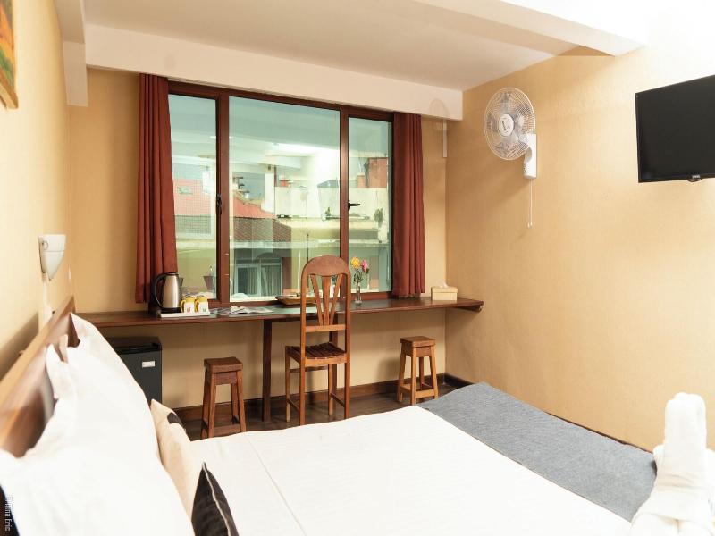 Hotel Le Pousse Pousse image