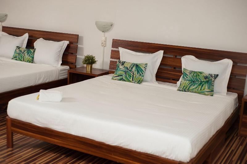Hotel Le Pousse Pousse image