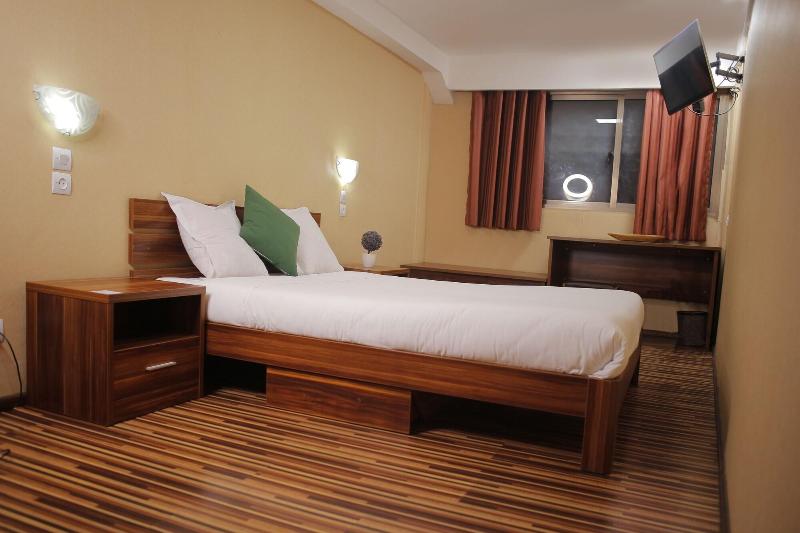 Hotel Le Pousse Pousse image