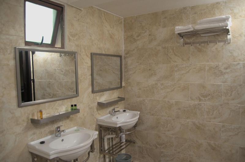 Hotel Le Pousse Pousse image