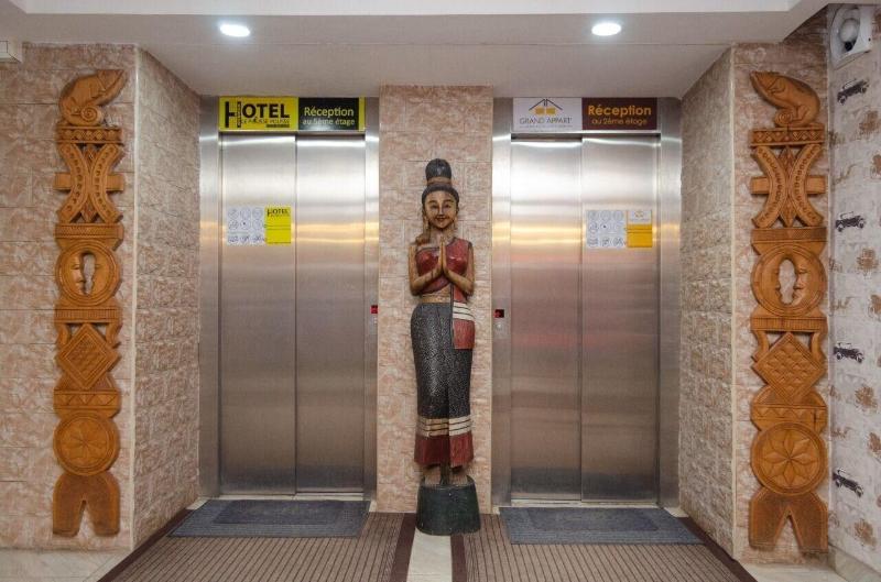 Hotel Le Pousse Pousse image