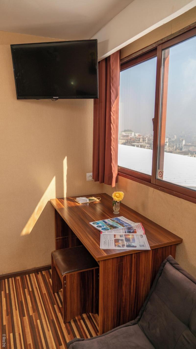 Hotel Le Pousse Pousse image
