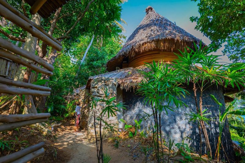 Somewhere Only We Know Resort image
