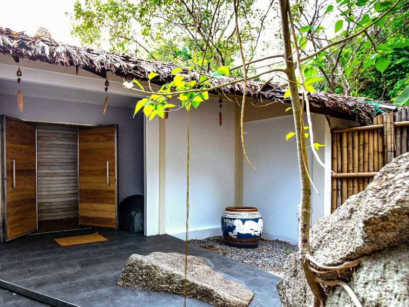 Somewhere Only We Know Resort image