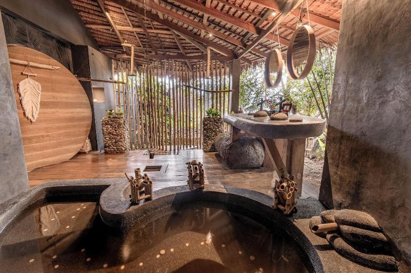 Somewhere Only We Know Resort image