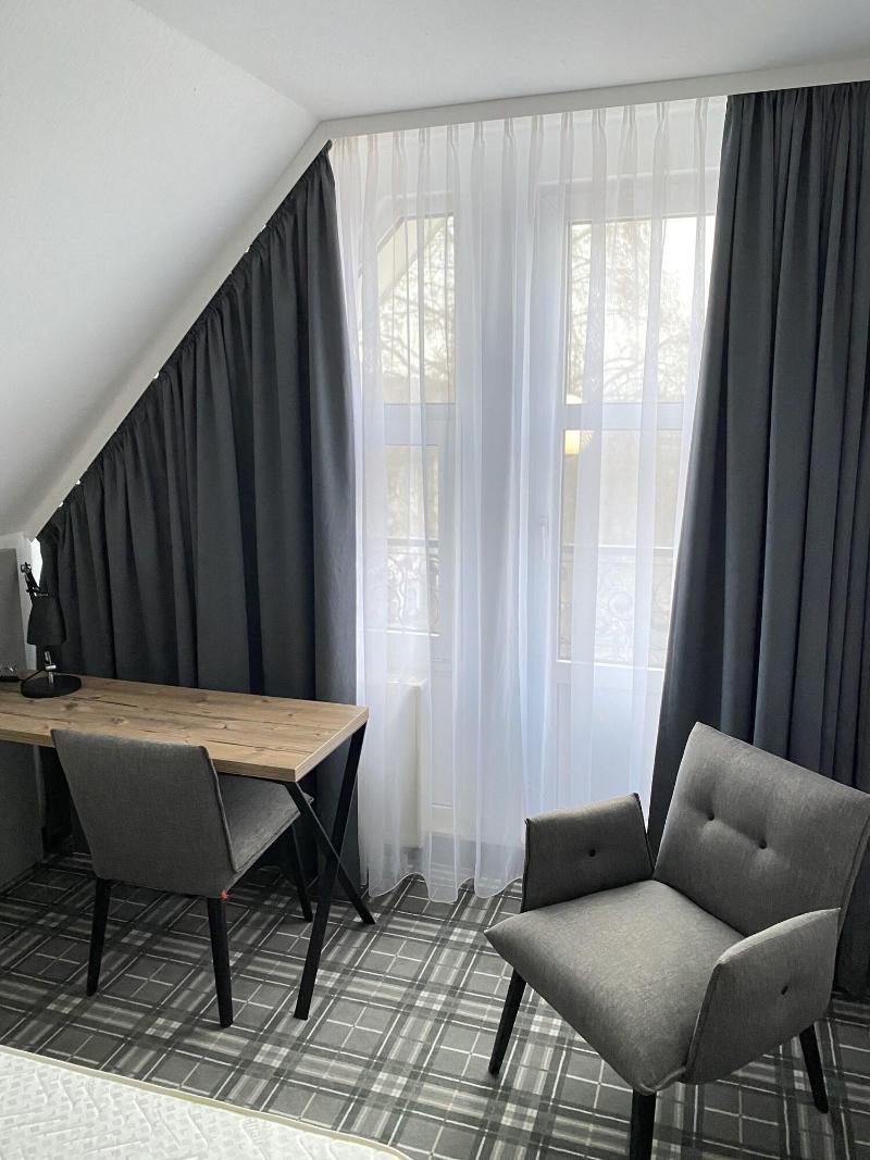 Platzhirsch Hotel image