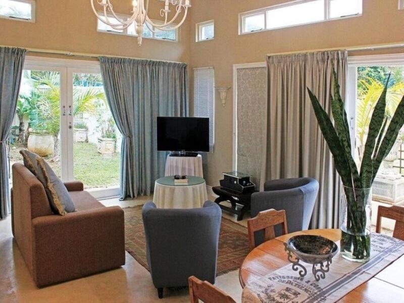 Fairway Guesthouse image