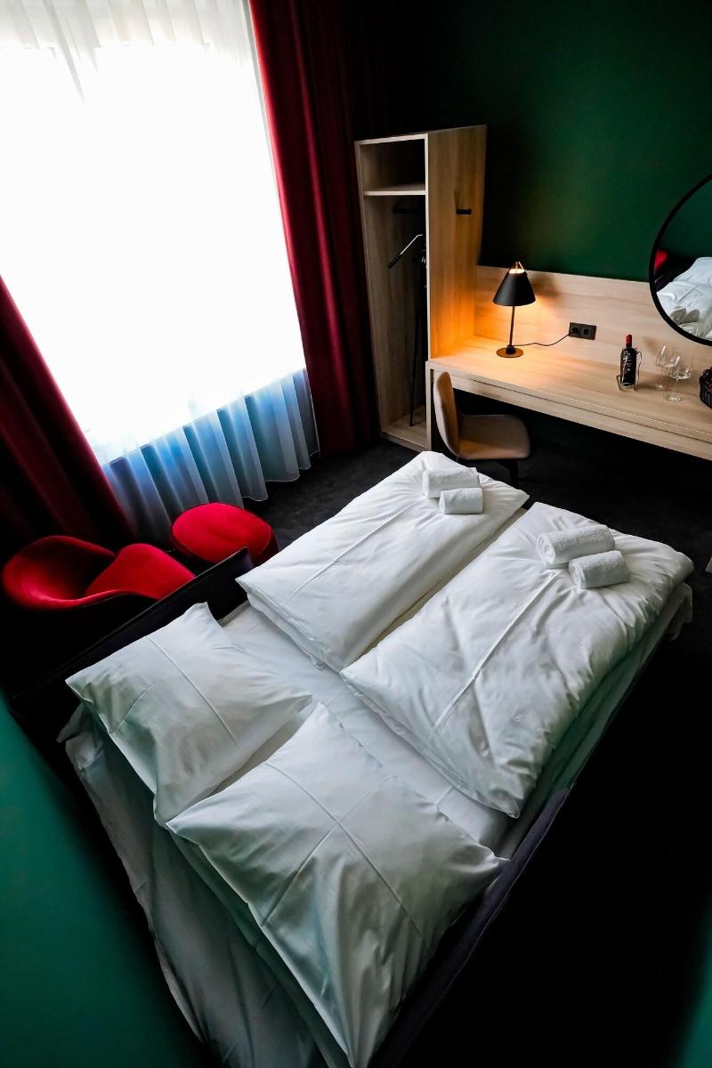 Hotel Viktorosa image