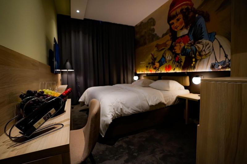 Hotel Viktorosa image