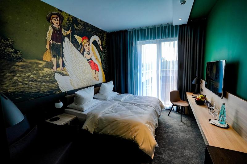 Hotel Viktorosa image