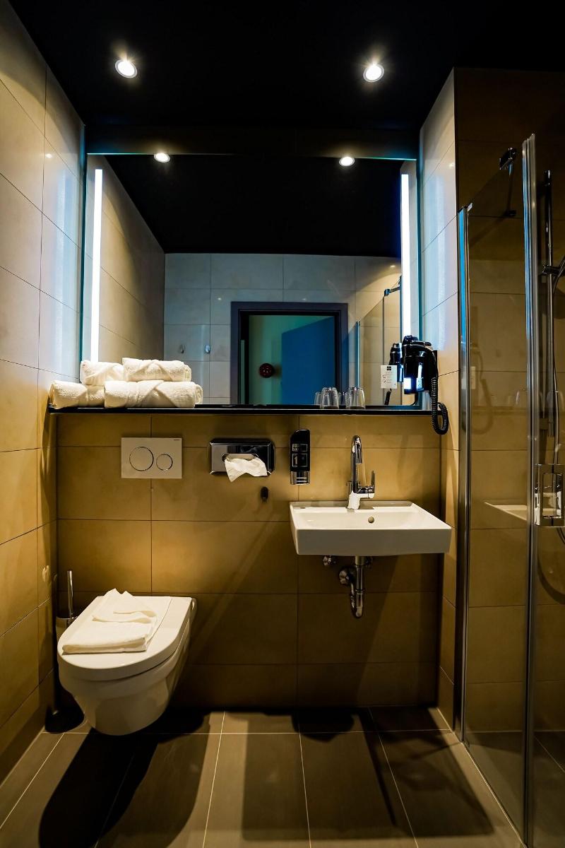 Hotel Viktorosa image