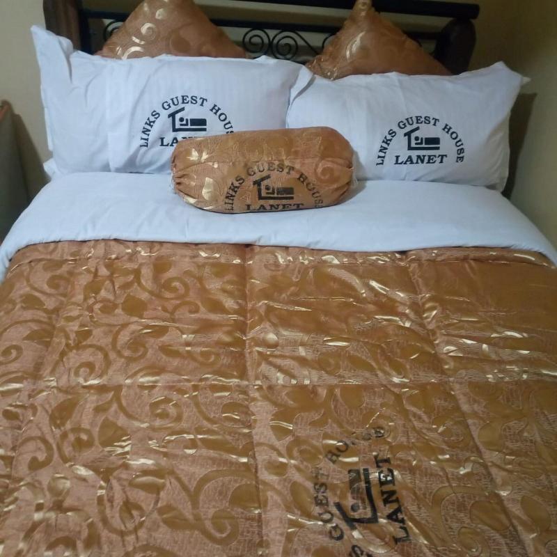 Links Guest House image