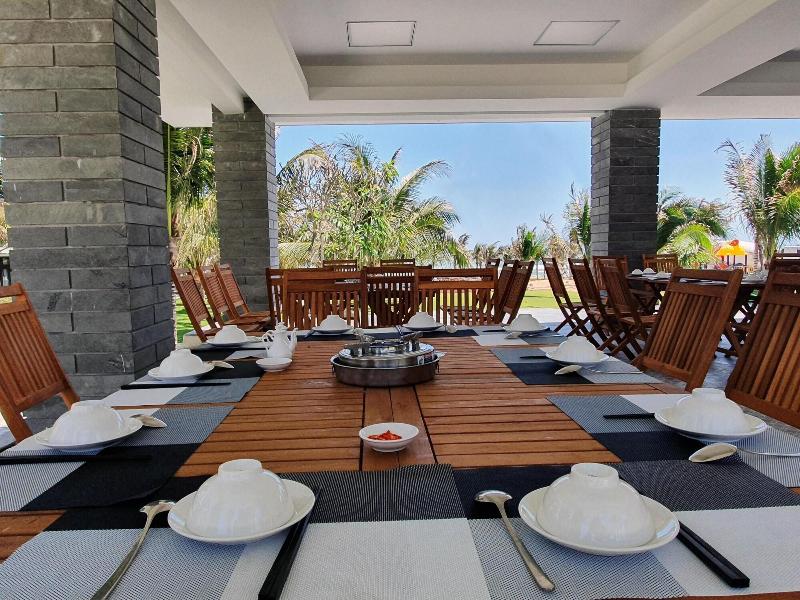 Starlight Villa Beach Resort Spa image
