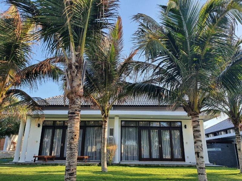 Starlight Villa Beach Resort Spa image