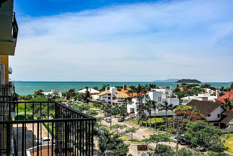 Apto Em Resort De Luxo Pra Ximo Ao Mar Ilc