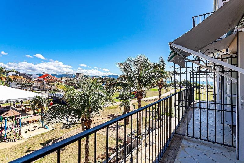 Apto Em Resort De Luxo Pra Ximo Ao Mar Ilc