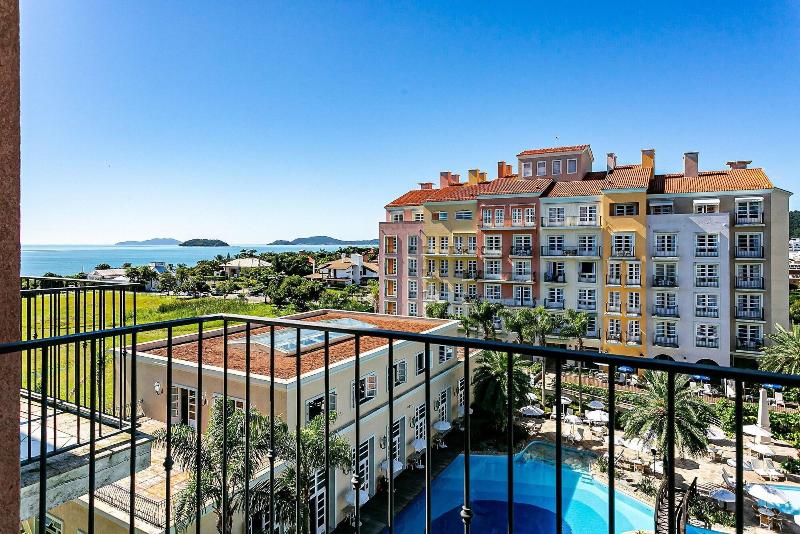 Apto Em Resort De Luxo Pra Ximo Ao Mar Ilc
