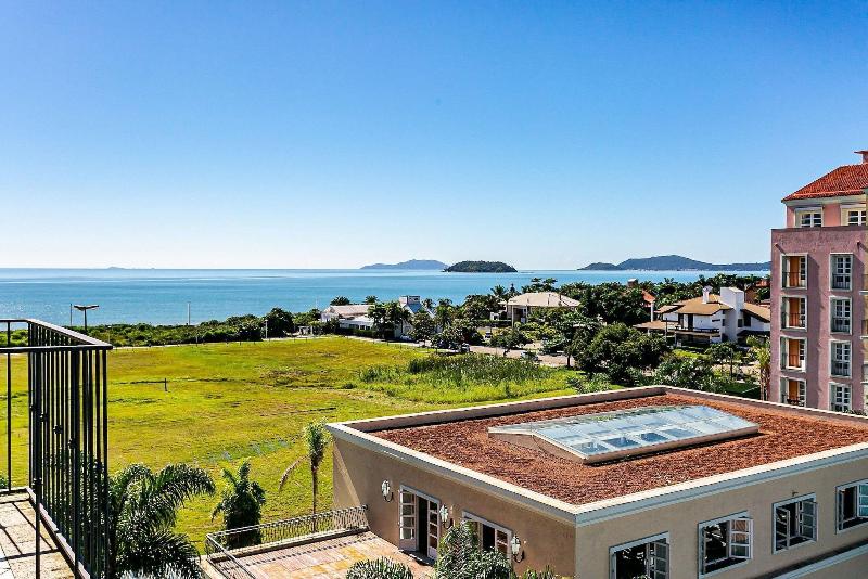 Apto Em Resort De Luxo Pra Ximo Ao Mar Ilc