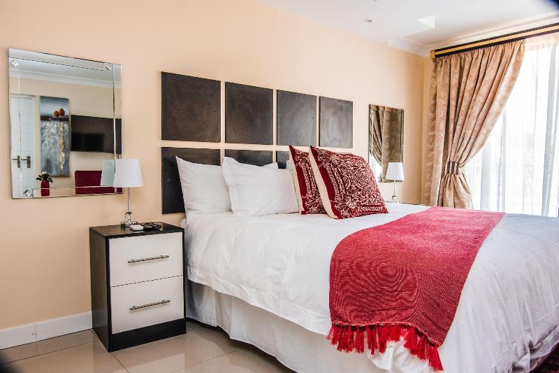 Royal Hills Lodge And Spa image