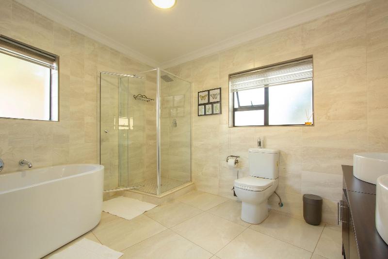 Royal Hills Lodge And Spa image