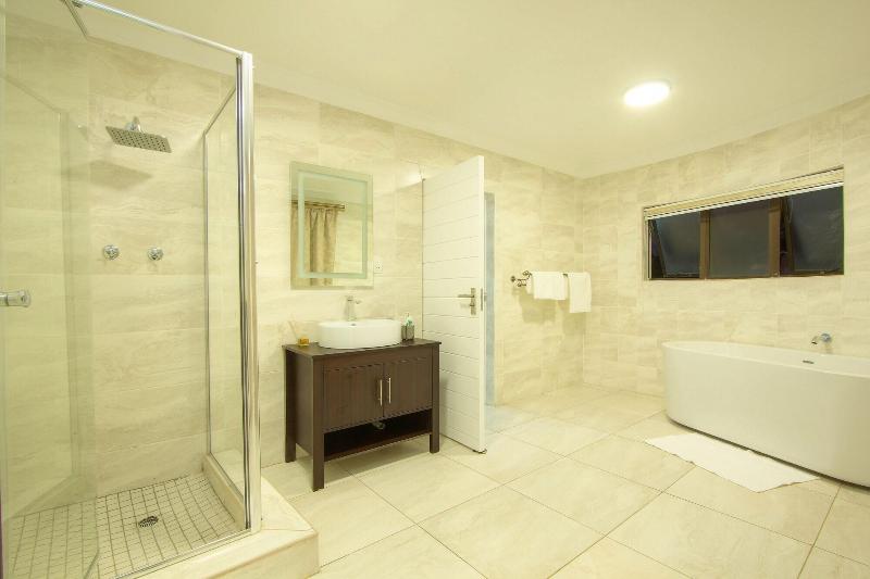 Royal Hills Lodge And Spa image